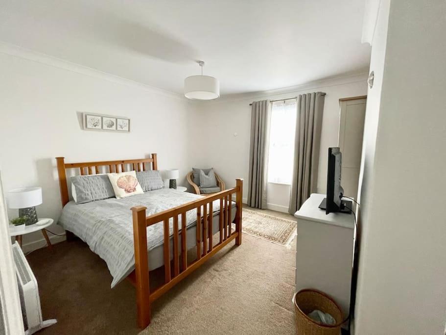 Вилла Coastal Terrace Dogs Welcome Optional Hot Tub Sea Palling Экстерьер фото