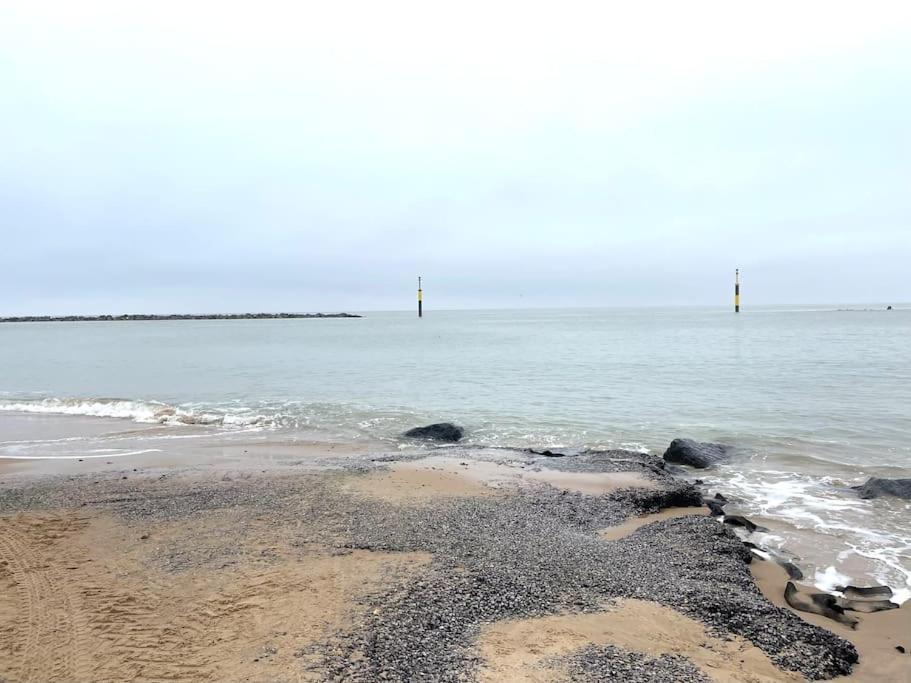 Вилла Coastal Terrace Dogs Welcome Optional Hot Tub Sea Palling Экстерьер фото